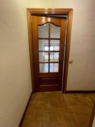 Puerta de madera interior
