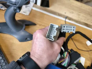 Parrot para Volvo S40 / V50 Mki 9100