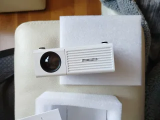 Mini Proyector LED Z1