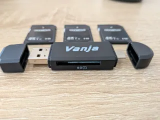 3 Tarjetas SD Olympus 8GB + Adaptador USB Vanja