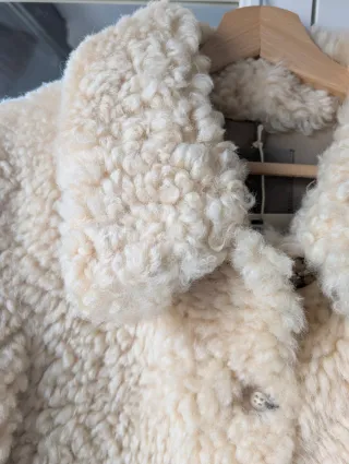 Chaqueta de piel, de pelo Mango