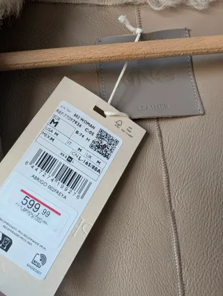 Chaqueta de piel, de pelo Mango