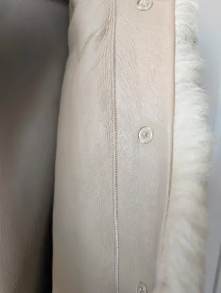 Chaqueta de piel, de pelo Mango