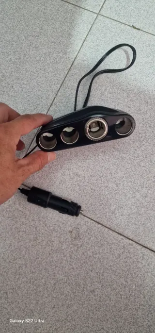 Cargador Coche 12V POLCO
