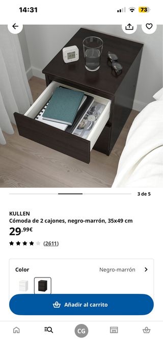 Mesita de noche de madera marrón