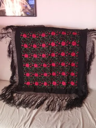 Mantón de Manila Antiguo Bordado Flores
