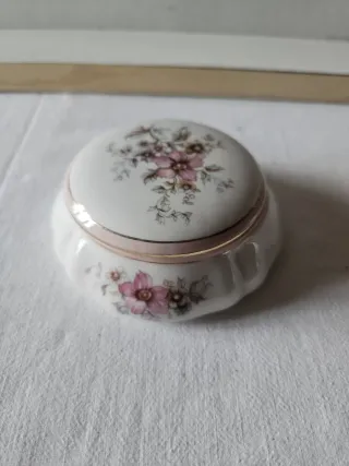 Portagioie in porcellana "Peint à la main" Parigi