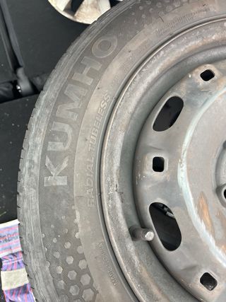 Neumático Kumho 185/60 R14