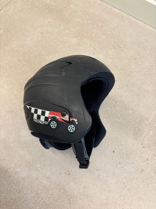 Esquís ATOMIC Redster XT 100, botas, casco regalo.