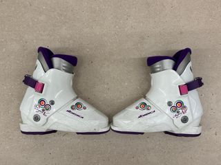 Esquís ATOMIC Redster XT 100, botas, casco regalo.