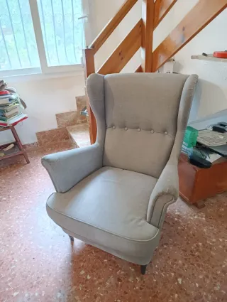 Sillón cómodo de tela