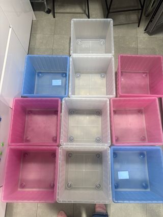 10 Caja ikea VESSLA (Azul, blanco y Rosa)