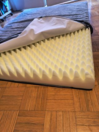 Cuscino per cani grigio