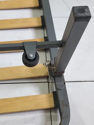 Somier 190x90 Pikolin con patas retráctiles ruedas