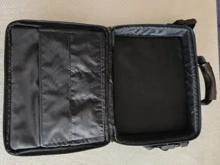 Maletín portátil negro