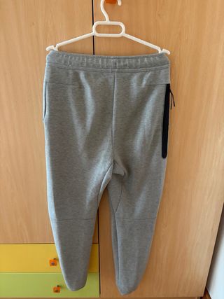 Conjunto Nike Tech Gris