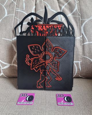 Expositor Armario Stranger Things