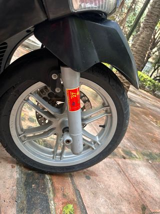 Yamaha X-City 250cc Scooter Negra/Plata