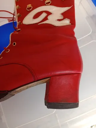 Botas de estilo Zingara rojas y blancas