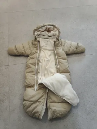 Saco/buzo invierno bebé 2-6 meses. Marca HM