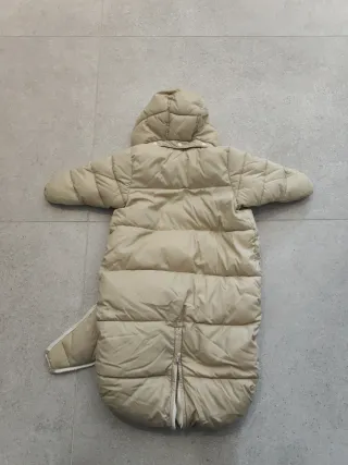 Saco/buzo invierno bebé 2-6 meses. Marca HM