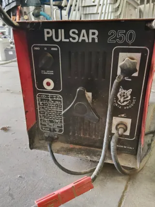 Soldador Pulsar 250