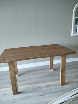 Mesa de madera maciza auténtica