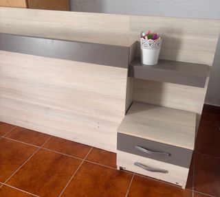 Cabecero y mesas de noche. Conforama