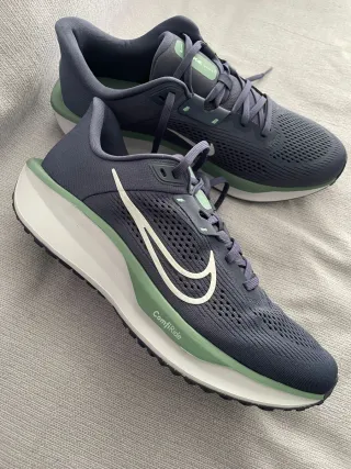 Nike Quest 6 Scarpe Sportive Uomo