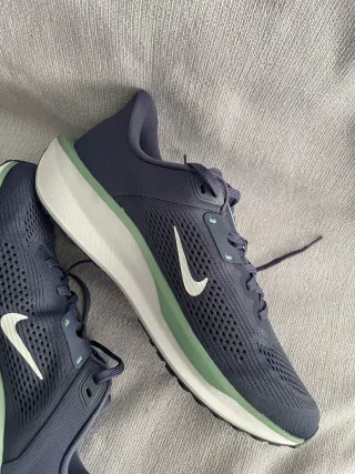 Nike Quest 6 Scarpe Sportive Uomo