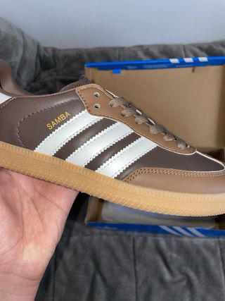 Adidas Samba Marrones y Blancas