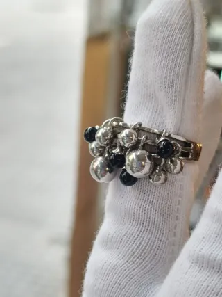 Anillo  de plata  925 con diseño de cascada. Pedro