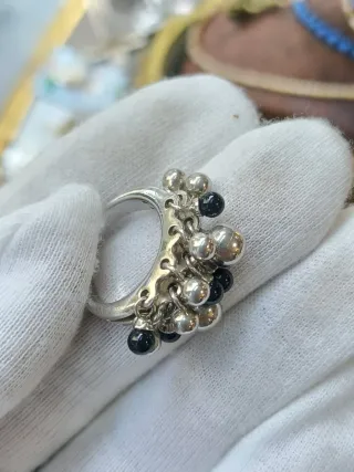 Anillo  de plata  925 con diseño de cascada. Pedro