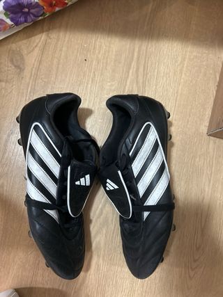 Botas de fútbol Adidas negras talla 44-45