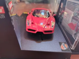 Coches Scalextric Ferrari y Porsche