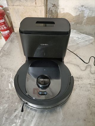 - Cecotec Robot Aspirador con Base de Autovaciad