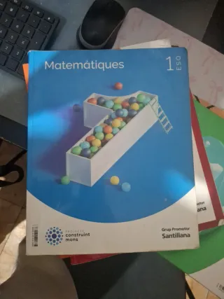 Lote de libros de 1 de ľeso