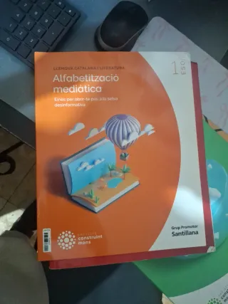 Lote de libros de 1 de ľeso