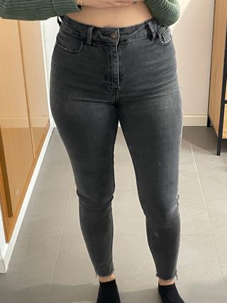 Pantalones pitillo negros