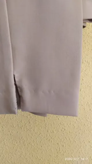 Pantalón H&M pinzas beige