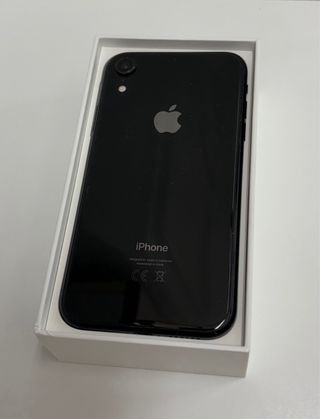 iPhone XR 64GB Negro + Funda + Auriculares