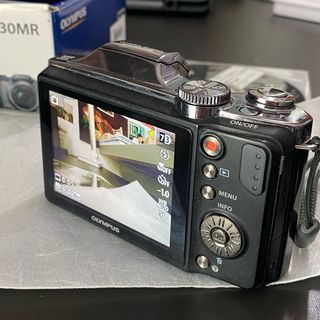 Cámara Olympus SZ-30MR 16MP 24x Zoom