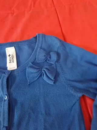 Rebeca azul niña