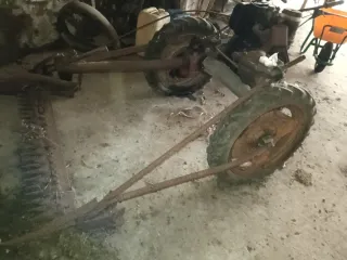 Herramientas agrícolas antiguas