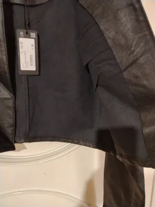 Giacchino similpelle corto nero