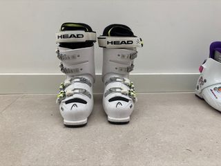 Esquís XT TEAM 110, botas Head,  palos 80, casco.