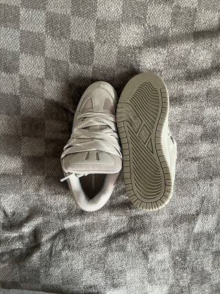 Zapatillas Bershka grises 43