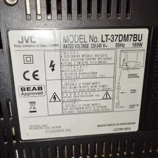 Televisor JVC 37 pulgadas con mando, como nuevo.