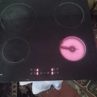 Placa vitrocerámica Candy 4 fuegos 6200W