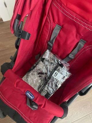 Carrito de bebé Chicco rojo